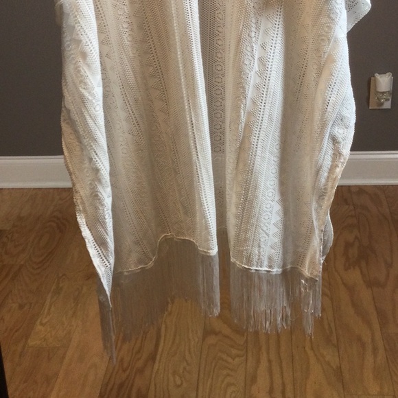 One size white lace open drape kimono - Picture 7 of 10